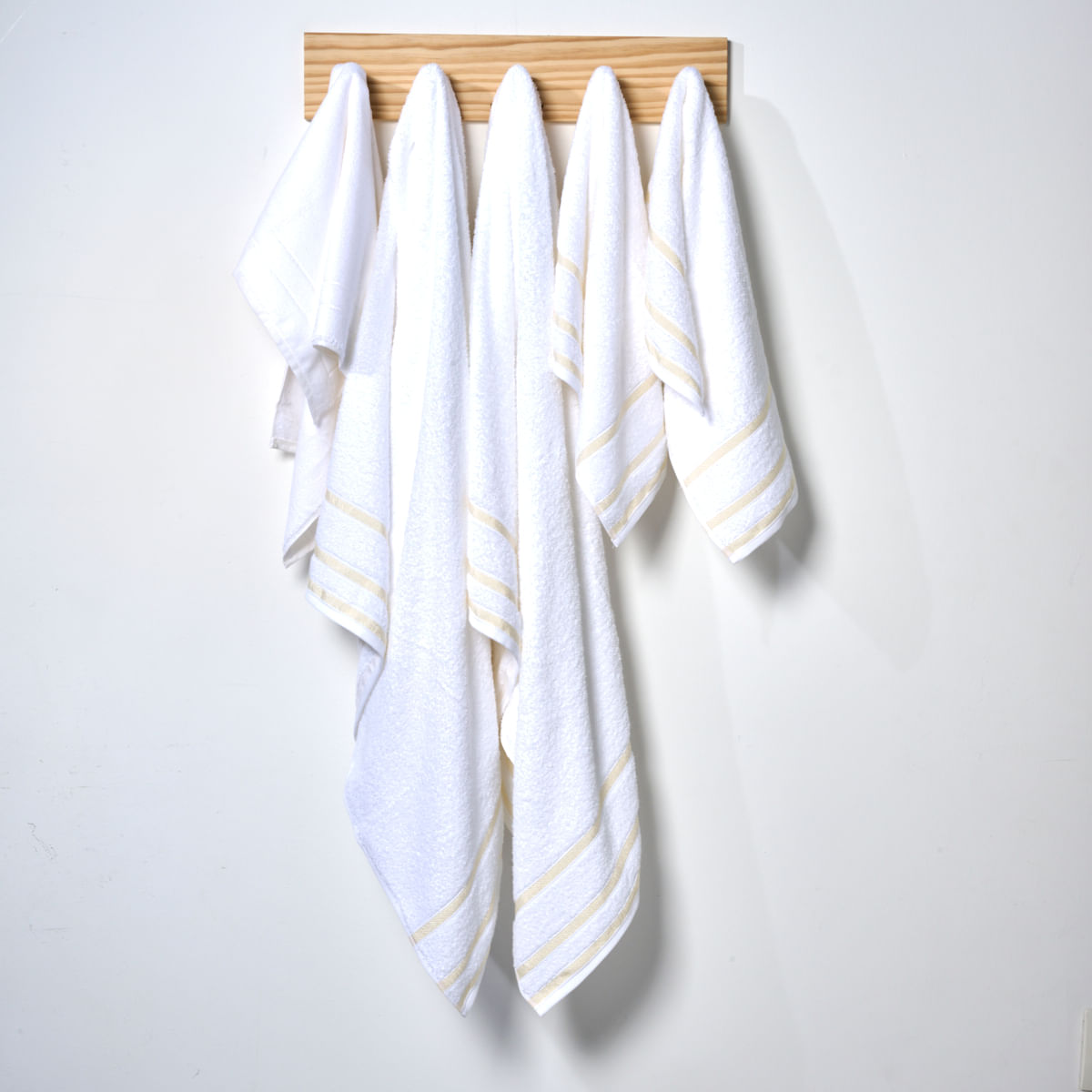 03 02 0099 Jg Banho Lignes Branco Marfim 001